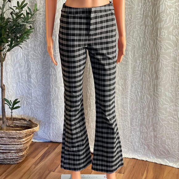 Black‎ & White Plaid Flared Pants Stretch Tartan Trousers Indie Academia Size M - Picture 2 of 8